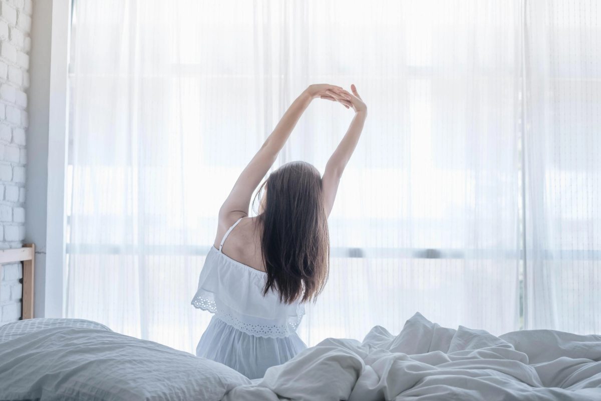 Cinq bonnes habitudes à prendre pour se lever de meilleure humeur le matin,
